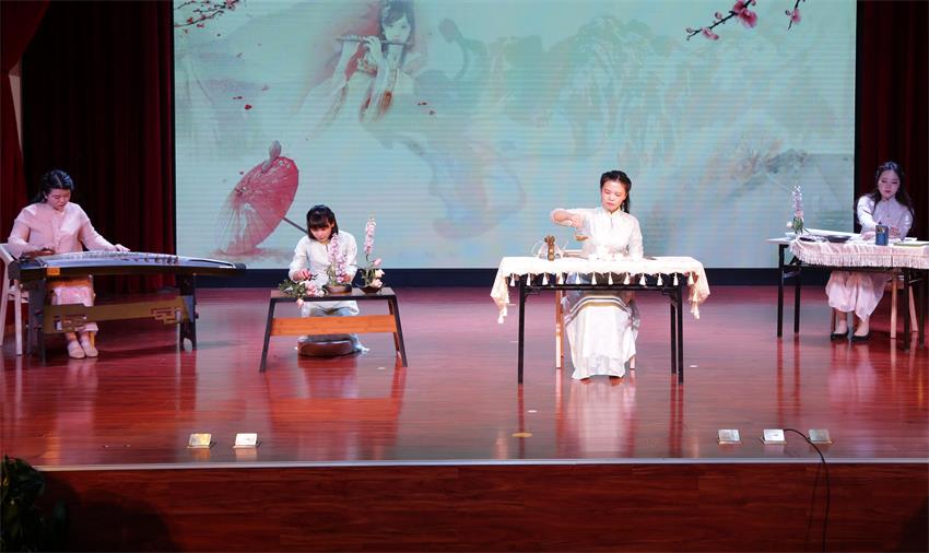 中国体育竞猜网2019年度工作动员大会---传统文化展示《茶花墨韵》